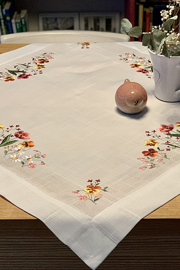 Tovaglia e scialle ricamati FIORI DEL GIARDINO