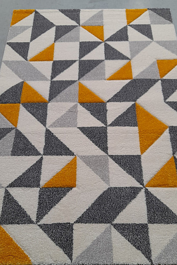 Tappeto per bambini TRIANGOLI GIALLI