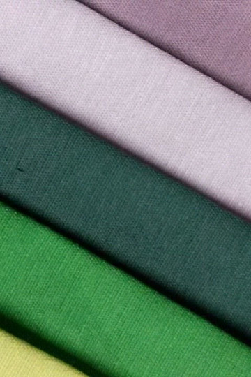 Tessuto decorativo monocromatico LISO scuro. verde