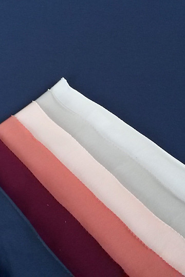 Maglia di cotone TEINTURE scura. blu