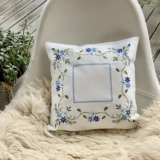 Copertina decorativa ricamata FIORE DIMENTICATO