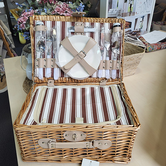 Cestino da picnic GARDEN a righe marroni - marrone per 2 persone