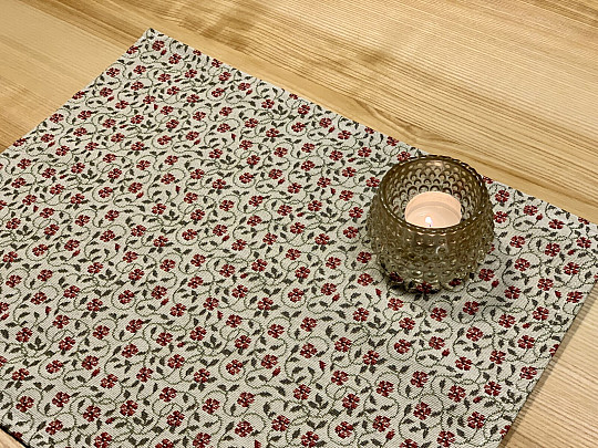 Tovaglia arazzo, sciarpa con fiori vintage