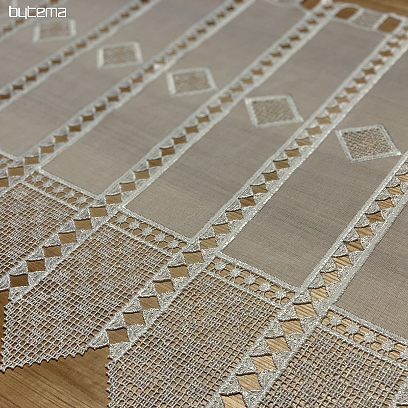 Tenda in vetro colorato ricamata di lusso MARIA SMETANOVÁ
