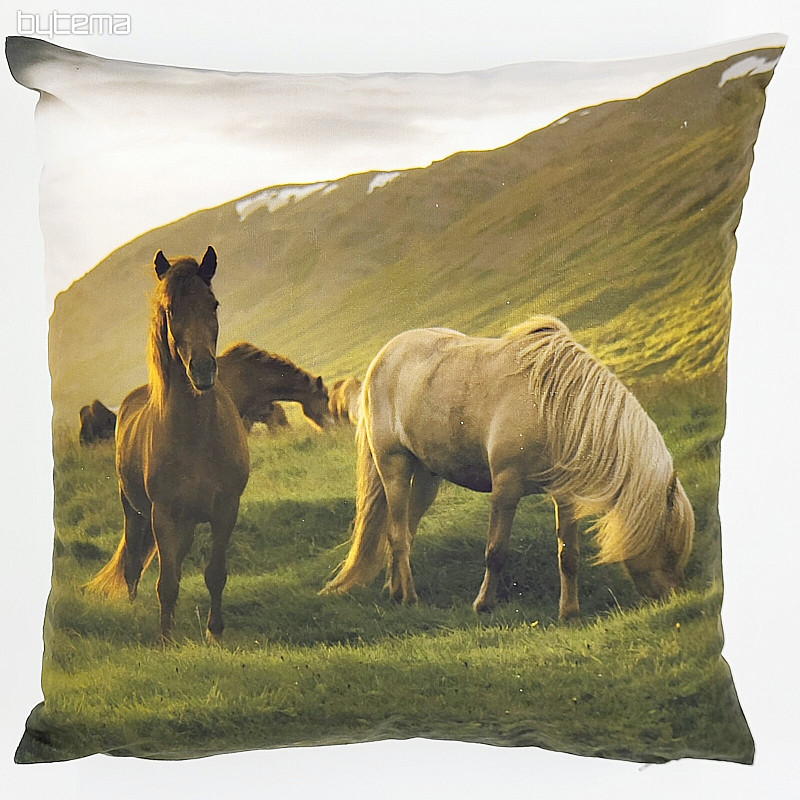 Fodera per cuscino decorativo CAVALLI SOTTO LA MONTAGNA
