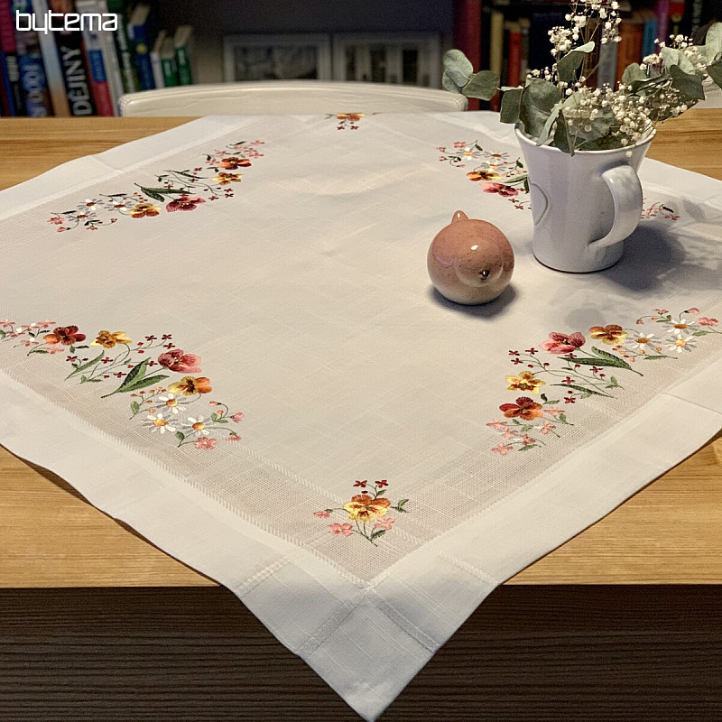 Tovaglia e scialle ricamati FIORI DEL GIARDINO