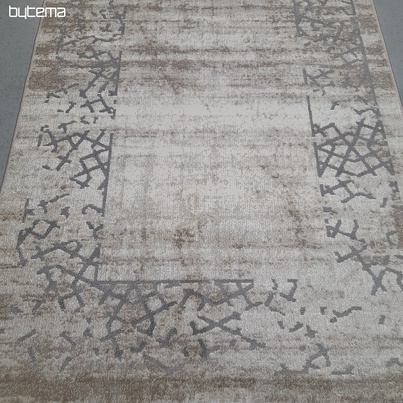 Tappeto rettangolare e ornamentale SAGA