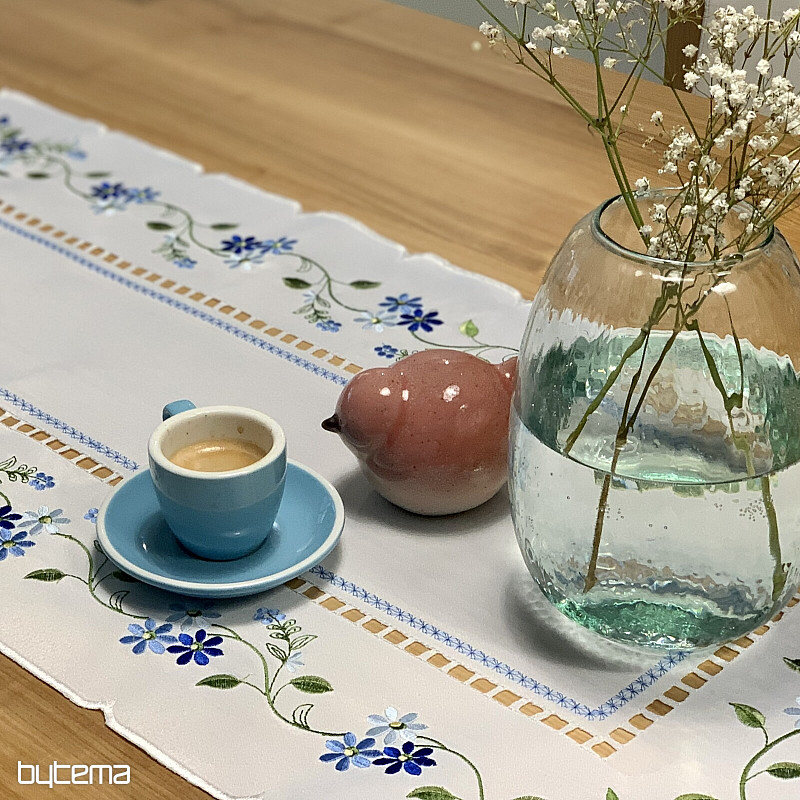 Tovaglia e sciarpa ricamate FIORI DIMENTICATI