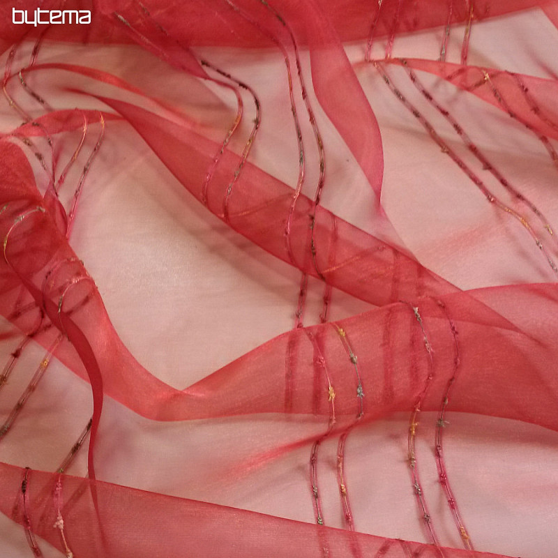 Tenda in voile rosso con righe