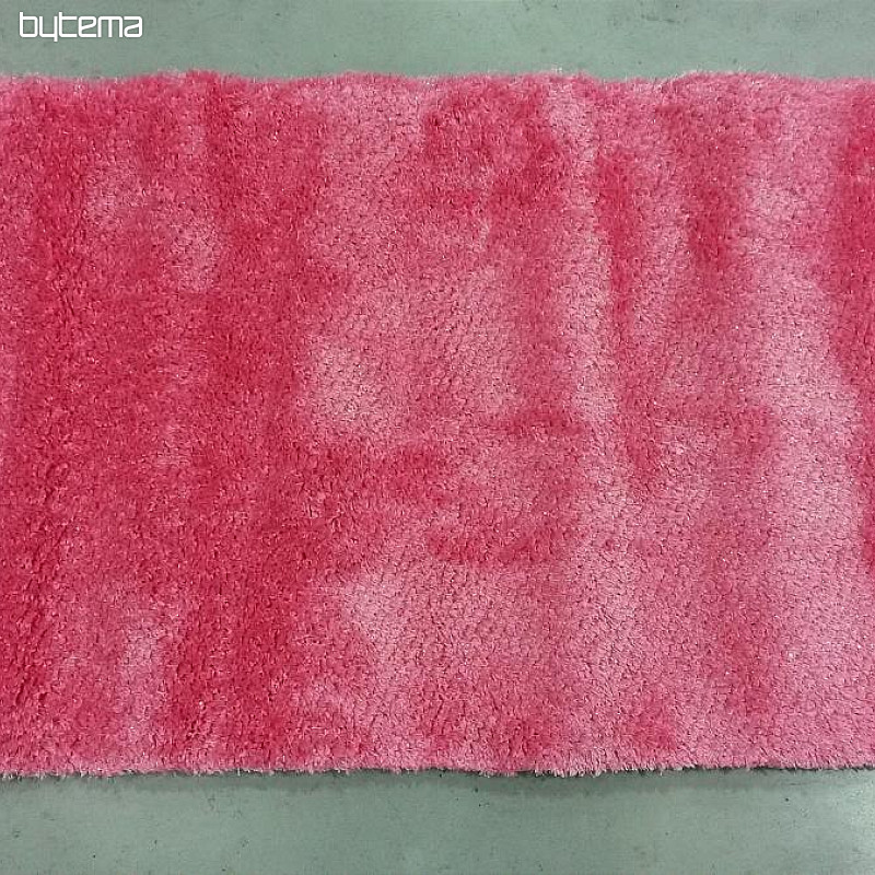 Tappeto rosa SHAGGY AFRIGO lucido