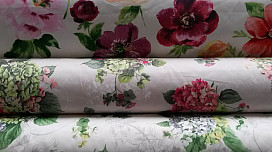 Diamo il benvenuto all&#39;estate con nuovi tessuti decorativi con motivi floreali!