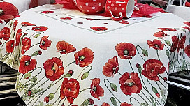 Decora la tavola con una nuova tovaglia. Ispirazione estiva e servizio tovagliato su misura
