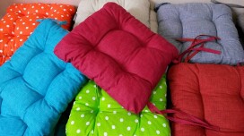 Come procurarsi i cuscini per la sedia e abbinarli agli altri tessili per la casa