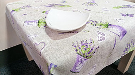 Aspettiamo la primavera. Nuove tovaglie e biancheria da letto con fiori