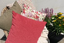 Decora il tuo luogo di riposo con cuscini decorativi ed eleganti