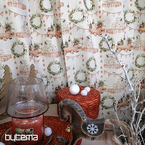 Giocattoli in tessuto per decorazioni natalizie