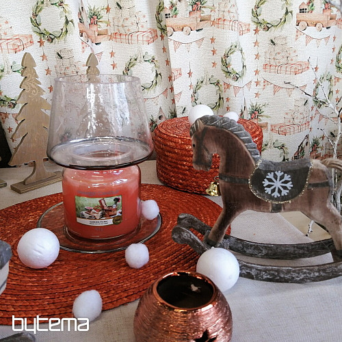 Giocattoli in tessuto per decorazioni natalizie