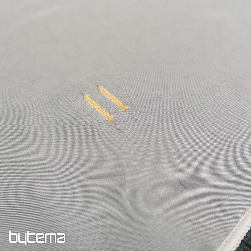 Tenda in voile crema chiaro con linee cucite arancione chiaro
