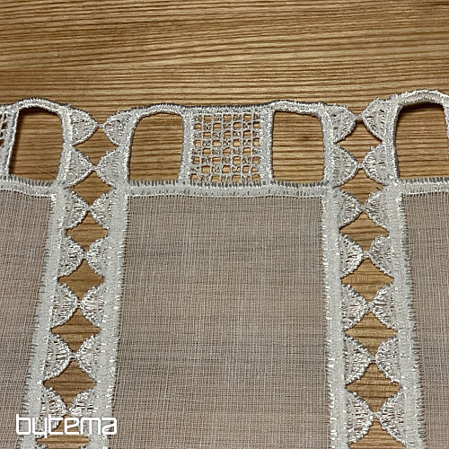 Tenda in vetro colorato ricamata di lusso MARIA SMETANOVÁ