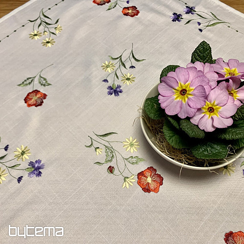 Tovaglia ricamata FIORI IN UN QUADRATO