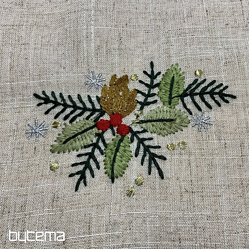 Tovaglia ricamata rametti COLORATI