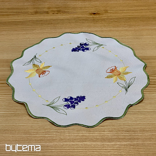 Tovaglia e sciarpa ricamate NARCISI E FIGLIA DI NEVE