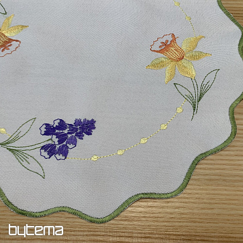 Tovaglia e sciarpa ricamate NARCISI E FIGLIA DI NEVE