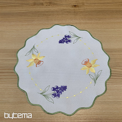 Tovaglia e sciarpa ricamate NARCISI E FIGLIA DI NEVE