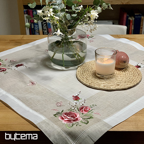 Tovaglia e sciarpa ricamate Rose e gattini