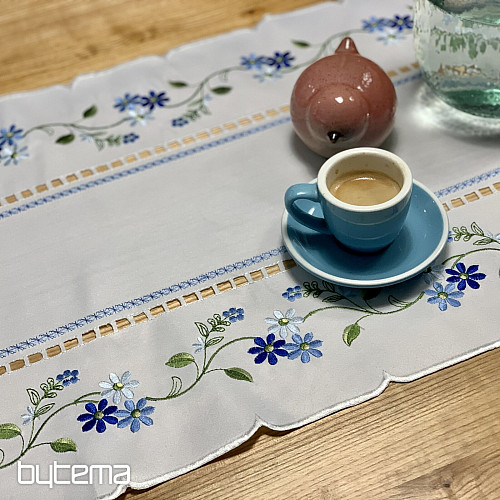 Tovaglia e sciarpa ricamate FIORI DIMENTICATI