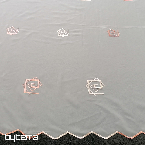 Tenda in voile crema con ricamo color salmone