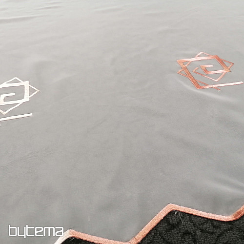 Tenda in voile crema con ricamo color salmone
